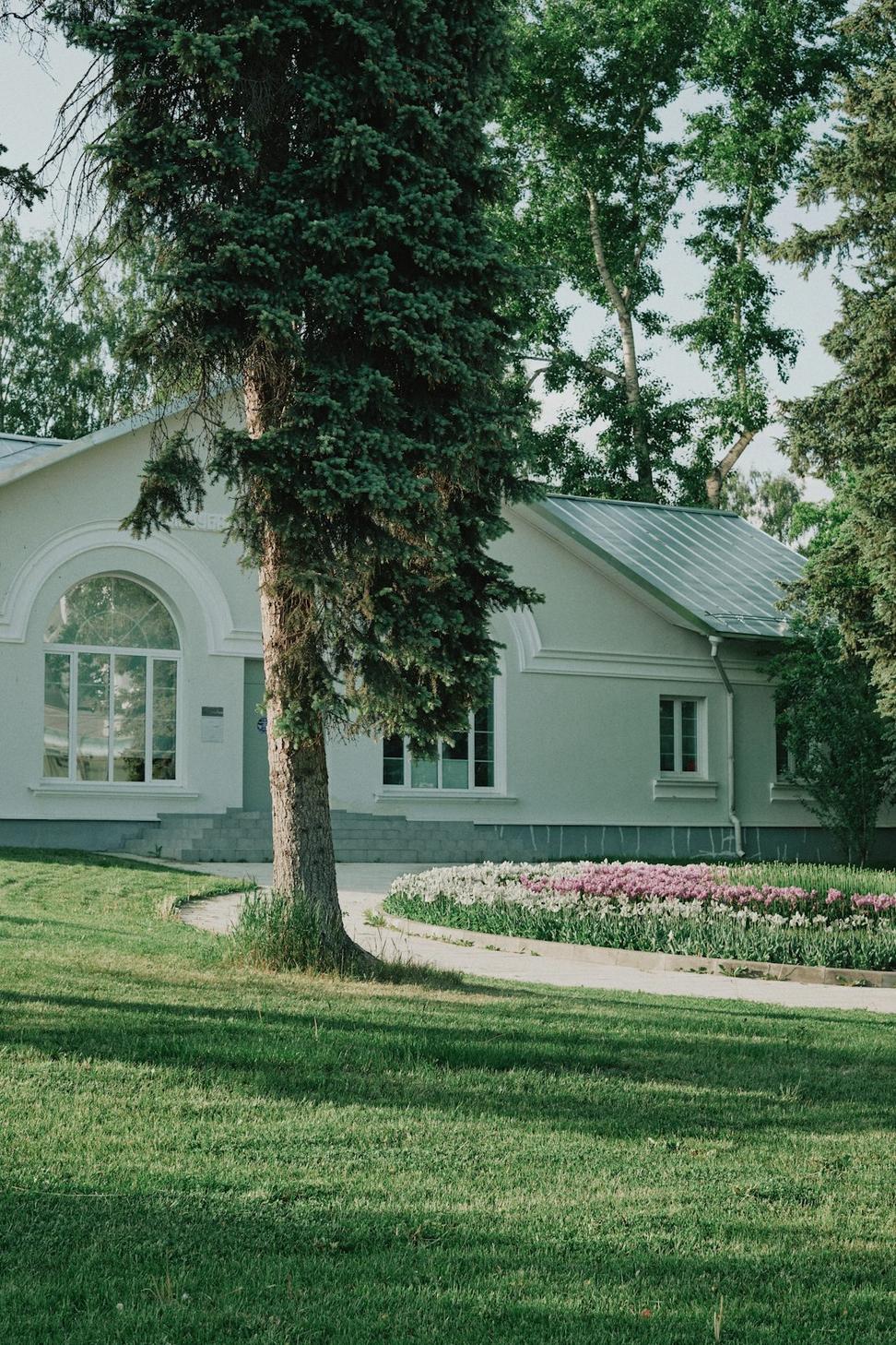 Okanagan Lake House